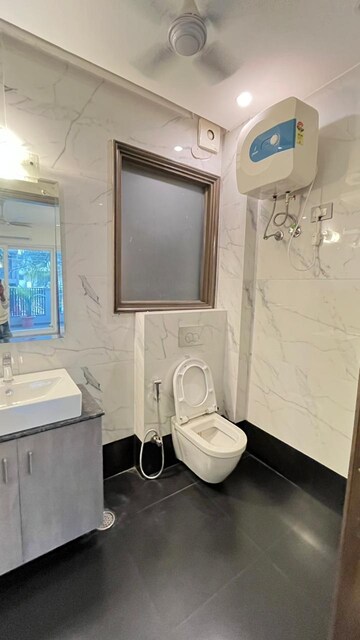 Bathroom in 3 BHK Builder Floor at Ansal Sushant Lok I, Sector 43 – for Rent