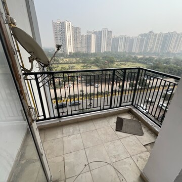 Balcony in 3.5 BHK Apartment at Skytech Matrott, Sector 76 – for Rent