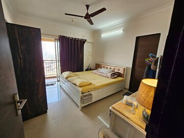 Bedroom in 2 BHK Apartment at Yarrow Yucca Vinca, Chandivali – for Rent
