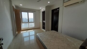 Room in 4 BHK Builder Floor at DSR Reganti, Madhapur – for Rent