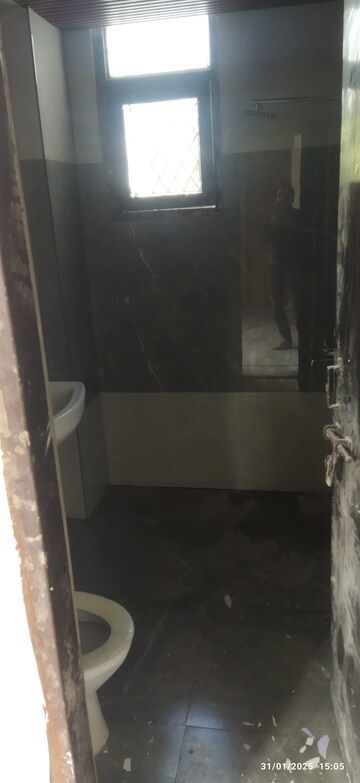Bathroom in 3.5 BHK Apartment at Prem Apartments Faridabad, Sector 21c – for Sale
