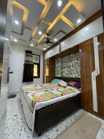 Bedroom in 2 BHK Builder Floor at Dwarka Mor – for Rent