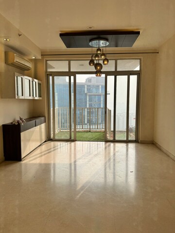 Room in 3 BHK Apartment at Ireo Victory Valley, Sector 67 – for Rent