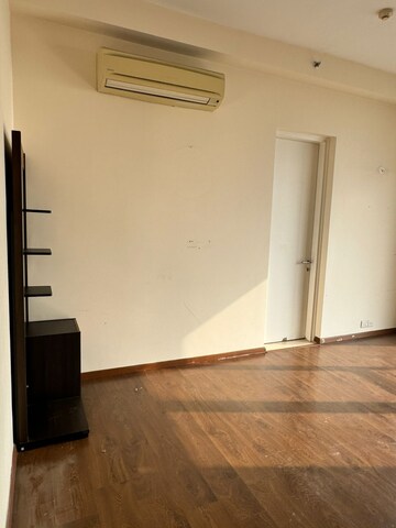 Room in 3 BHK Apartment at Ireo Victory Valley, Sector 67 – for Rent