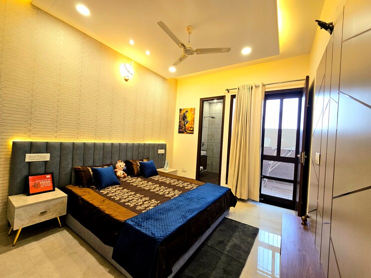 Bedroom, peer mucchalla 4 Bedroom 134 Sq.Yd. Independent House In Peer Mucchalla Zirakpur 8148343