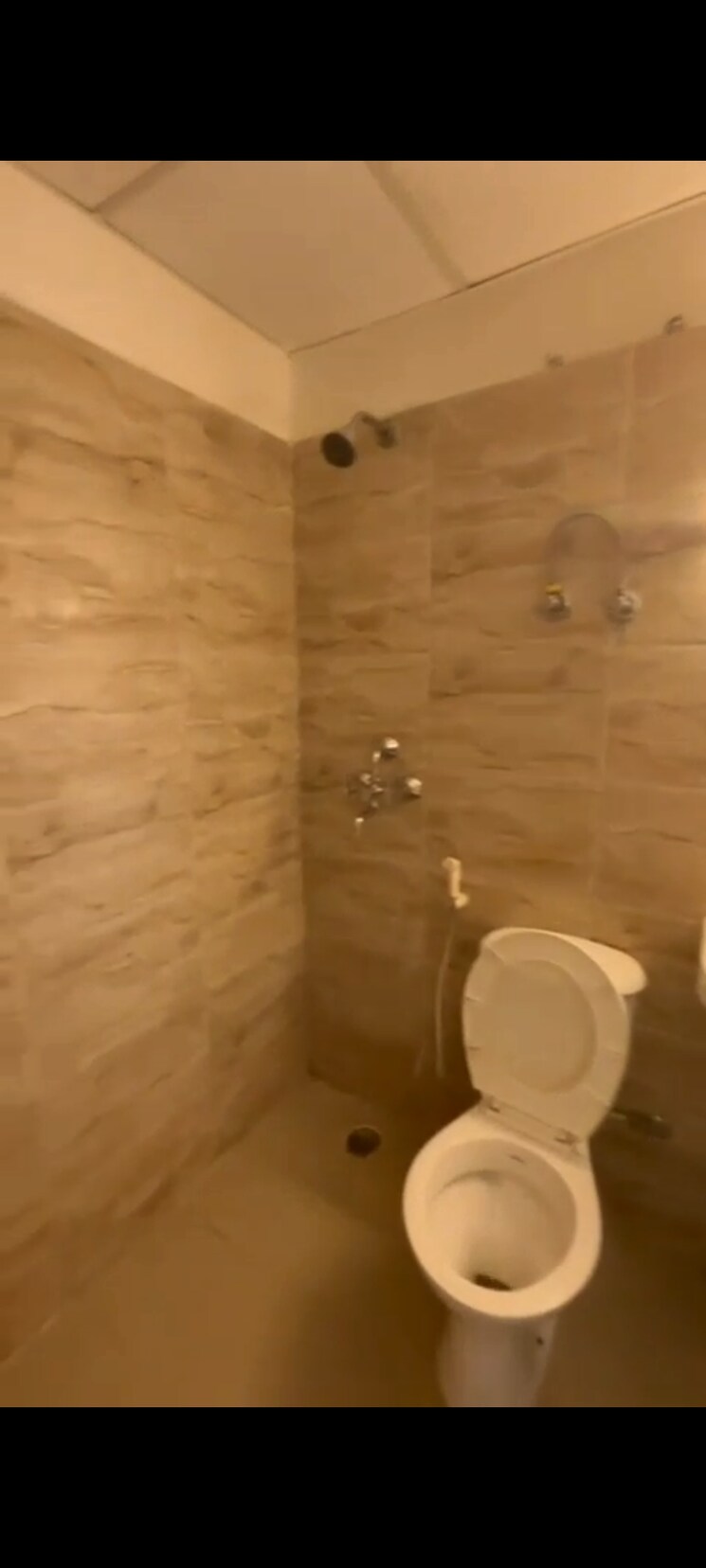 Bathroom, ajnara-homes 2 Bedroom 880 Sq.Ft. Apartment In Sector 16b Greater Noida Greater Noida 8148367