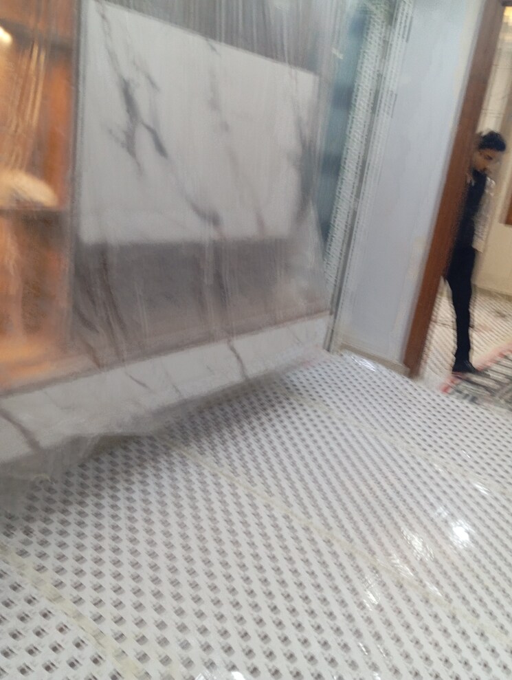 Bathroom, krishna nagar 2.5 Bedroom 110 Sq.Ft. Builder Floor In Krishna Nagar Delhi 8148363