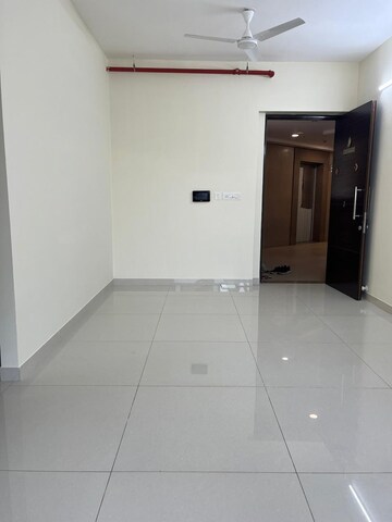 Room in 2 BHK Apartment at SD Astron Tower, Kandivali East – for Sale