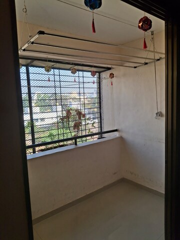 Room in 1 BHK Apartment at Nagpal Sudarshan Paradise, Pimple Nilakh – for Rent