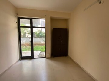 Room in 2 BHK Builder Floor at Vatika INXT Emilia floors, Sector 82 – for Rent