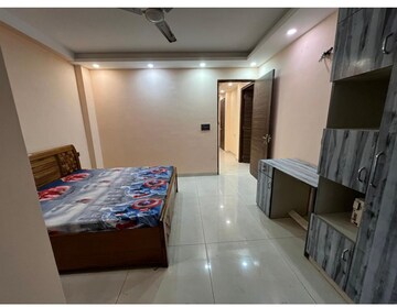 Bedroom in 3 BHK Builder Floor at Vipul World Plots, Sector 48 – for Rent