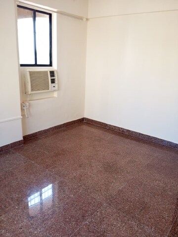 Room in 2 BHK Apartment at Bandra West – for Rent