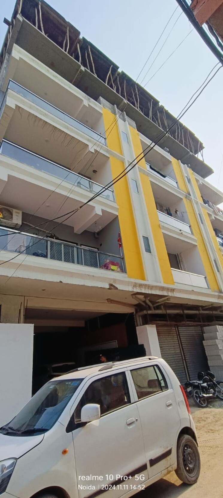 Exterior View, sector 73 2 Bedroom 1050 Sq.Ft. Builder Floor In Sector 73 Noida 8148486