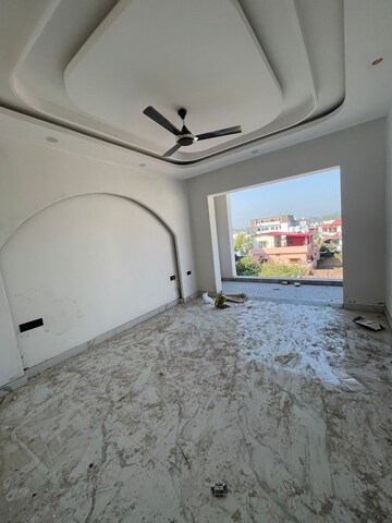 Bedroom in 3 BHK Independent House at Sahastradhara Road – for Sale