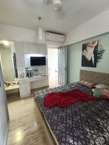 Bedroom in 2 BHK Apartment at Wadhwa Imperial Heights, Goregaon East – for Rent
