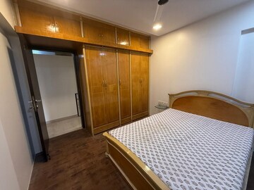 Bedroom in 2 BHK Apartment at Bandra West – for Rent