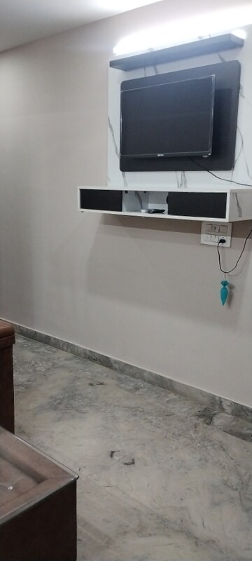 Kitchen in 1 BHK Builder Floor at Sector 54 – for Rent