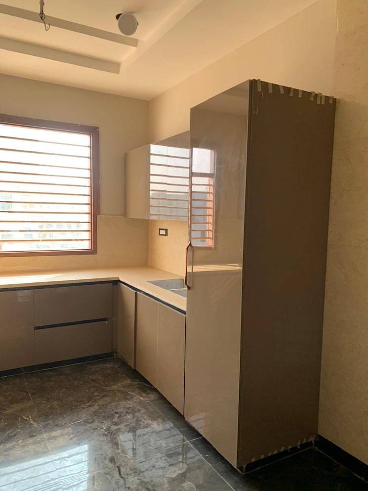 Kitchen, bptp-park-81 3 Bedroom 180 Sq.Ft. Builder Floor In Sector 81 Faridabad 8148563