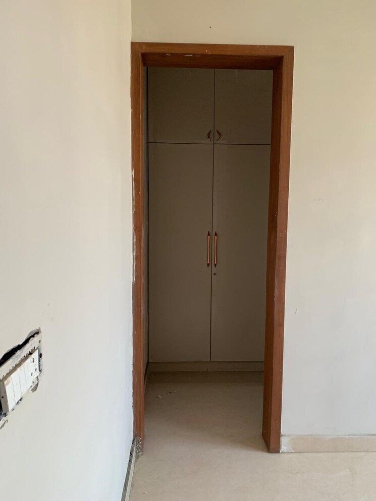 undefined, bptp-park-81 3 Bedroom 180 Sq.Ft. Builder Floor In Sector 81 Faridabad 8148563