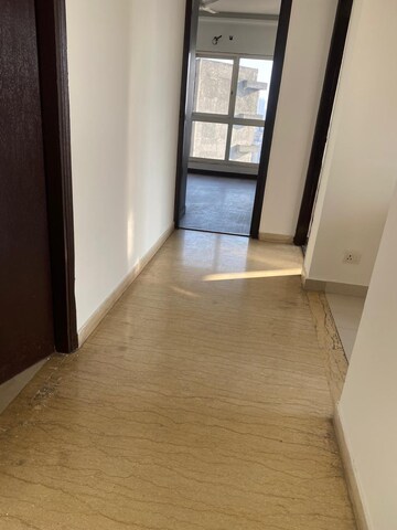 Room in 3 BHK Builder Floor at Sector 19 – for Rent