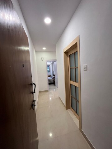 Room in 2 BHK Apartment at Bandra West – for Rent