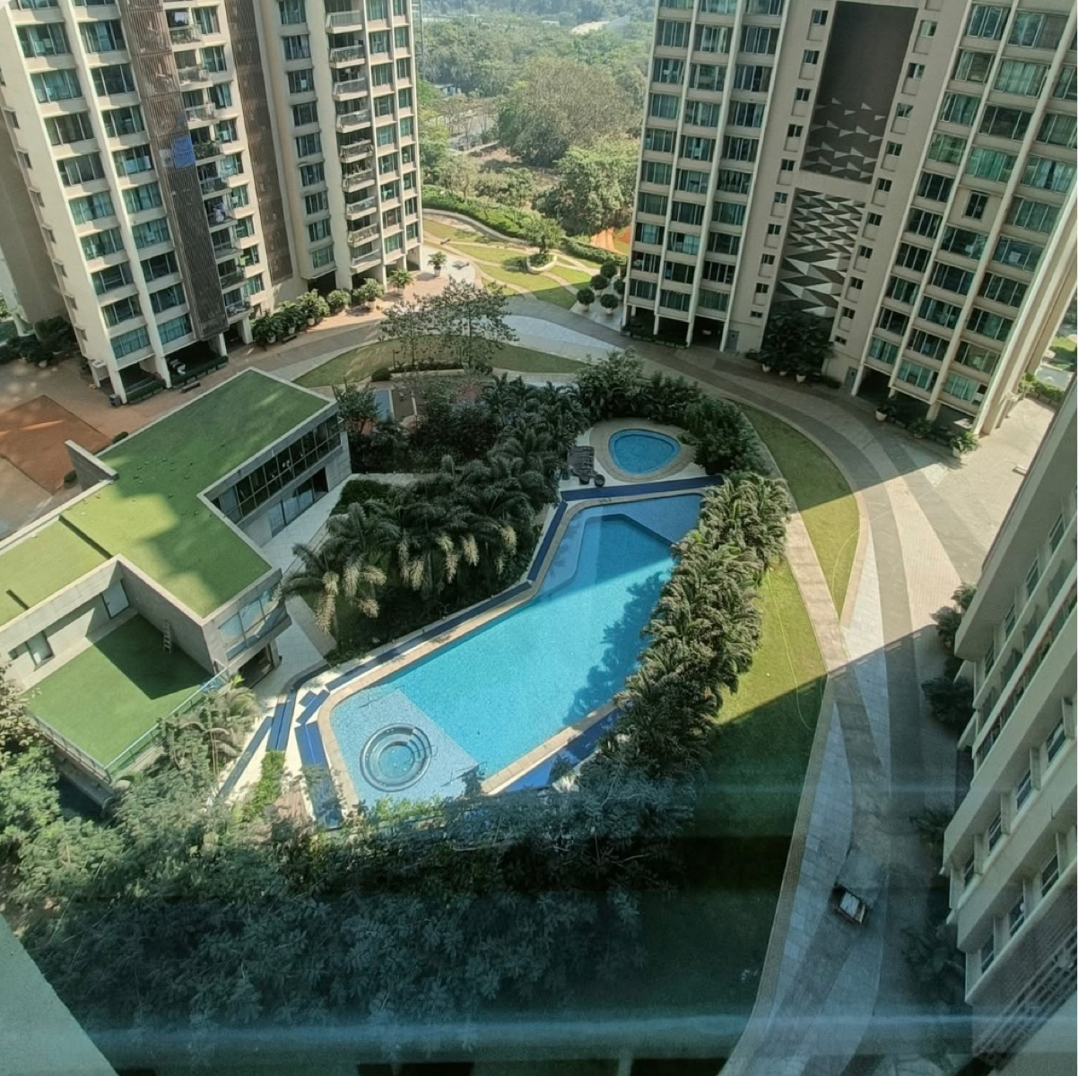 2 BHK + Pooja Room Apartment For Sale in Kalpataru The Sunrise