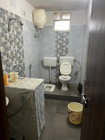 Bathroom in 3 BHK Apartment at Morabadi – for Rent
