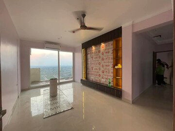 Room in 3 BHK Apartment at Pareena Coban Residences, Sector 99a – for Rent