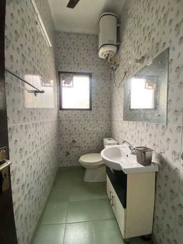 Bathroom in 3 BHK Builder Floor at Ansal Sushant Lok I, Sector 43 – for Rent