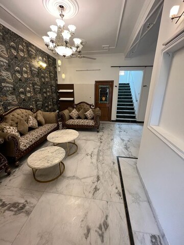 Living Room in 4 BHK Independent House at Jakhan – for Rent