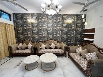 Living Room in 4 BHK Independent House at Jakhan – for Rent