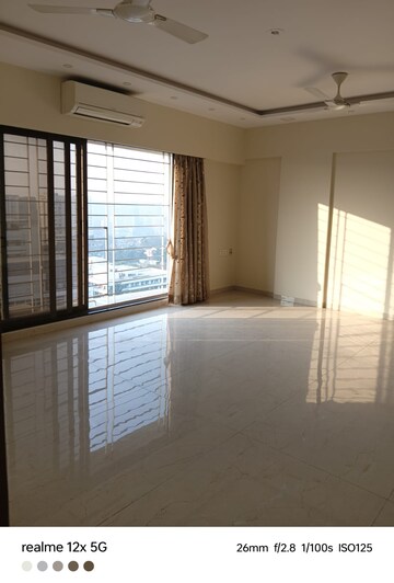Room in 3 BHK Apartment at Chembur – for Sale