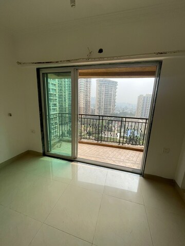Room in 2 BHK Apartment at Nahar Lilium Lantana, Chandivali – for Sale