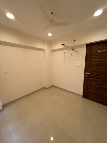 Room in 4 BHK Apartment at Kakkad La Vida, Balewadi – for Rent