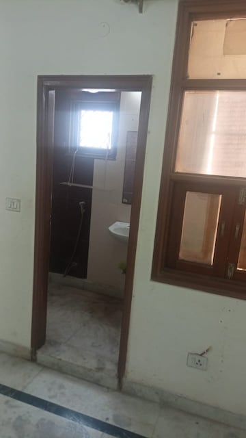 Room in 2 BHK Builder Floor at Mehrauli – for Rent