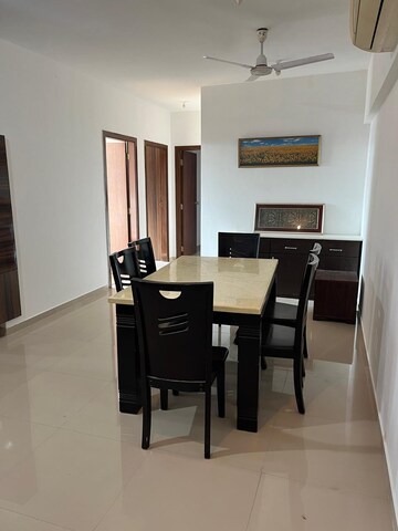 Team Area in 2.5 BHK Apartment at Oberoi Realty Splendor, Jogeshwari East – for Rent
