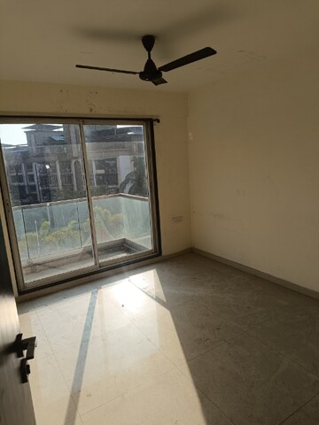 Room in 3 BHK Apartment at Nerul – for Rent