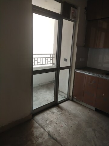 Kitchen in 3 BHK Apartment at Kbnows Apartment, Sector 16 Greater Noida – for Rent
