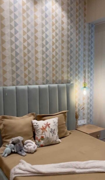 Bedroom in 4 BHK Apartment at Peninsula Salsette 27, Byculla – for Sale