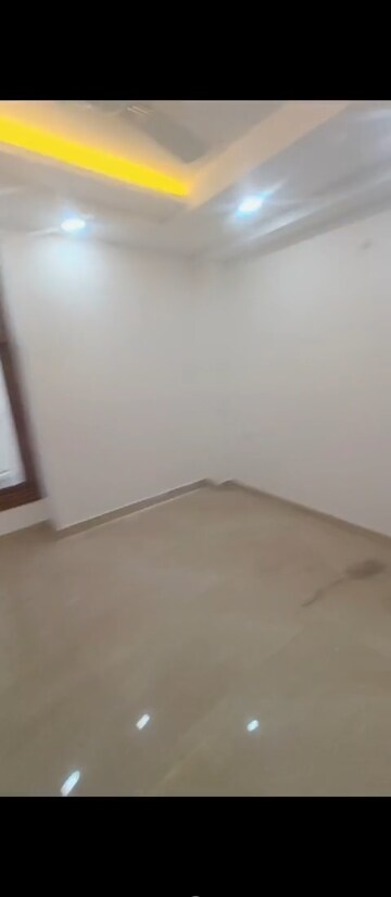 Room in 2 BHK Builder Floor at Mehrauli – for Rent