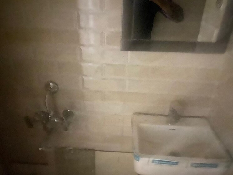 Bathroom, suncity-essel-tower 1 RK 200 Sq.Ft. Apartment In Sector 28 Gurgaon 8149063