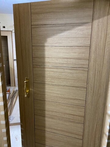 Room in 1 RK Apartment at Suncity Essel Tower, Sector 28 – for Sale