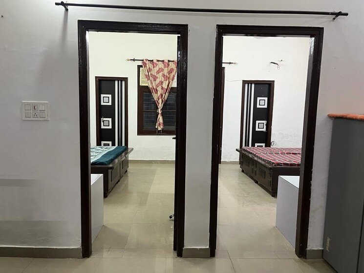 Room, sector 127 2 Bedroom 1000 Sq.Ft. Builder Floor In Sector 127 Mohali 8149061