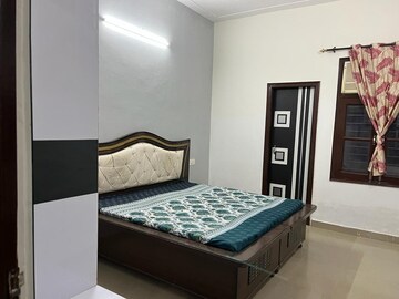 2 BHK Builder Floor For Rent in Sector 127