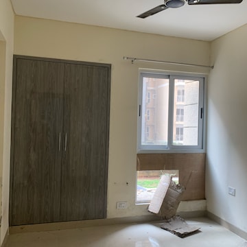 Room in 2 BHK Apartment at Aditya City Apartments, Shahpur Bamheta – for Rent