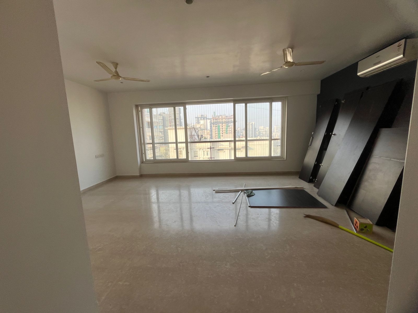3 BHK + Servant Room Apartment For Sale in Woodstock Apartment Khar