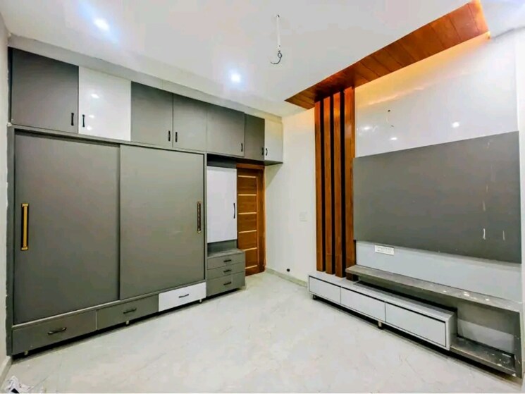 Room, sector 125 4 Bedroom 155 Sq.Yd. Independent House In Sector 125 Mohali 8149098