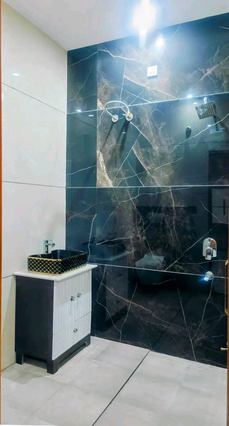 Bathroom, sector 125 4 Bedroom 155 Sq.Yd. Independent House In Sector 125 Mohali 8149098