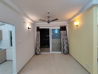 1 BHK Apartment For Rent in Bhartiya Nikoo Homes Thanisandra Main Road Bangalore  8149148