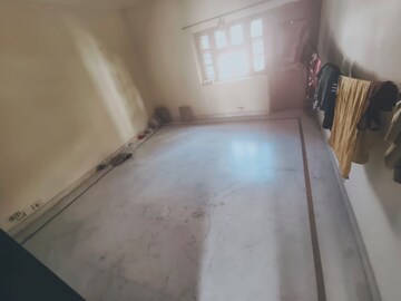 2 BHK Builder Floor For Rent in Sector 23
